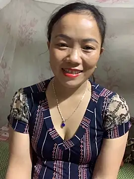 Snapshot of _losrt_cherry_ chatting on 10-06-25, 02:29 losrt cherry online show from 10-06-25, 02:29