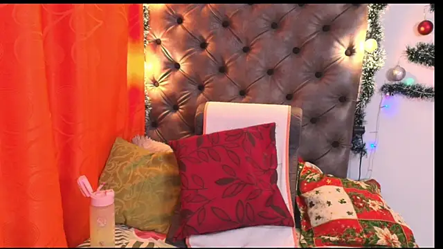 Luna021 1 online show from 12-13-25, 08:04