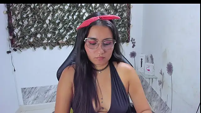 Luna021 1 online show from 10-13-25, 07:15