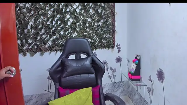 Luna021 1 online show from 12-01-25, 08:21