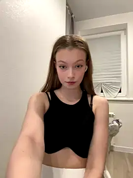 FriendlyFire 18 online show from 09-22-25, 07:09