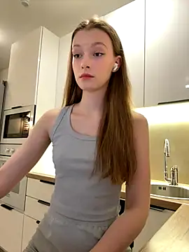 FriendlyFire 18 online show from 10-22-25, 07:46