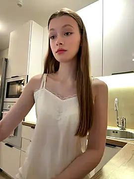 FriendlyFire 18 online show from 12-18-25, 08:23