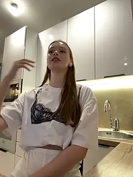 FriendlyFire 18 online show from 10-09-25, 05:57