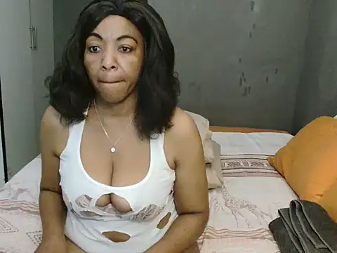 Lillyan N online show from 10-05-25, 06:48