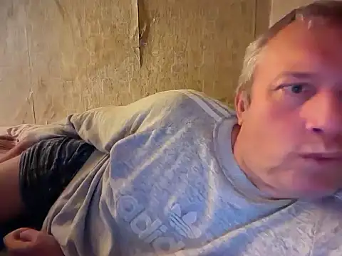 evulis1 online show from 10-13-25, 07:59