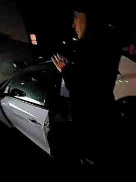 Snapshot of ainaht chatting on 11-15-25, 07:18 ainaht online show from 11-15-25, 07:18