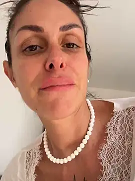 ainaht online show from 04-01-26, 01:41