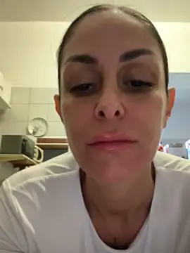 ainaht online show from 02-08-26, 08:45