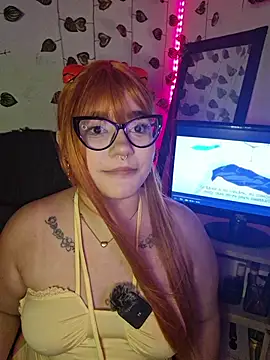 Snapshot of MegXo chatting on 10-19-25, 07:33 MegXo online show from 10-19-25, 07:33