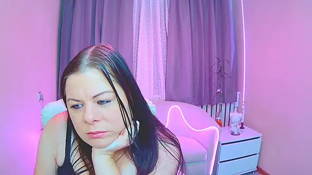 BritneyRaine online show from 11-09-25, 01:04