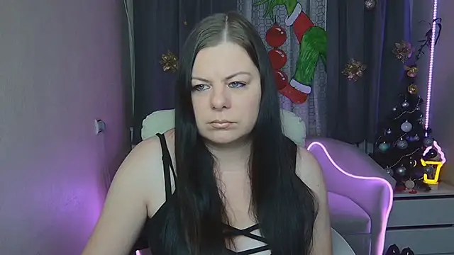 BritneyRaine online show from 12-21-25, 07:10