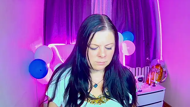 Snapshot of BritneyRaine chatting on 09-24-25, 12:00 BritneyRaine online show from 09-24-25, 12:00