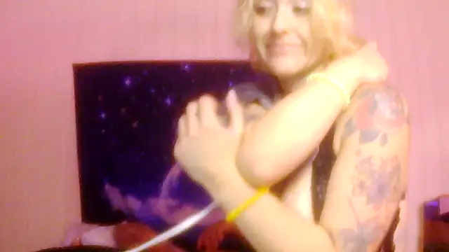 Snapshot of darnette_daisy chatting on 05-25-26, 11:09 darnette daisy online show from 05-25-26, 11:09