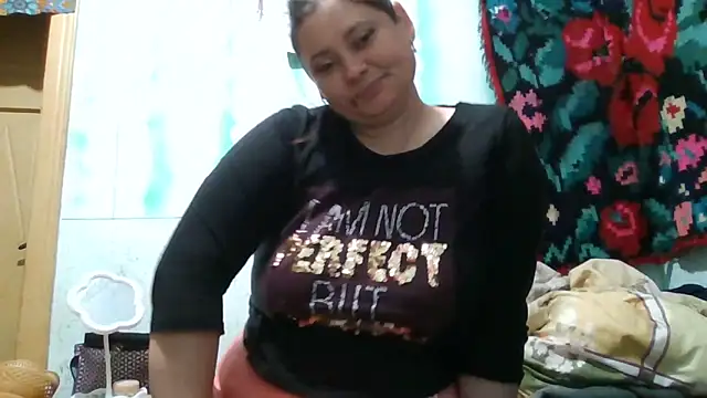 Snapshot of Flacara100 chatting on 05-20-26, 06:49 Flacara100 online show from 05-20-26, 06:49
