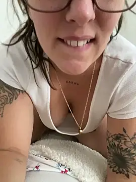 Snapshot of anonyme_hot47 chatting on 10-05-25, 11:23 anonyme hot47 online show from 10-05-25, 11:23