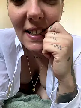 Snapshot of anonyme_hot47 chatting on 11-20-25, 09:54 anonyme hot47 online show from 11-20-25, 09:54