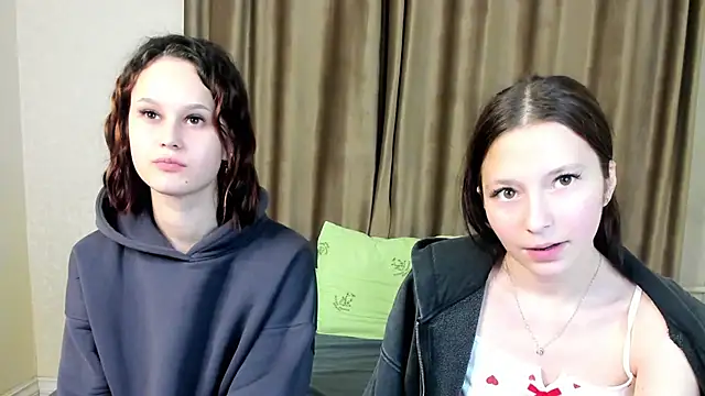 GabrielleLynchard online show from 09-22-25, 07:09