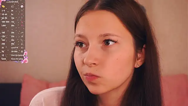 GabrielleLynchard online show from 10-28-25, 08:08