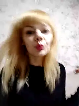 AliceSwan1122 online show from 10-03-25, 02:29