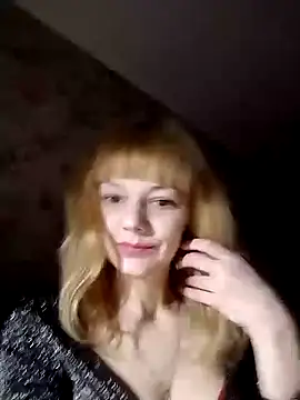 AliceSwan1122 online show from 10-18-25, 09:06