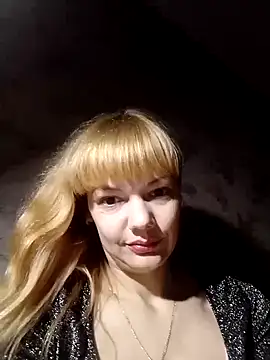 AliceSwan1122 online show from 10-13-25, 08:54