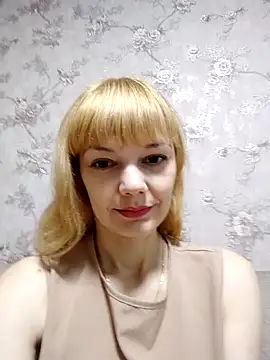 AliceSwan1122 online show from 09-15-25, 02:28