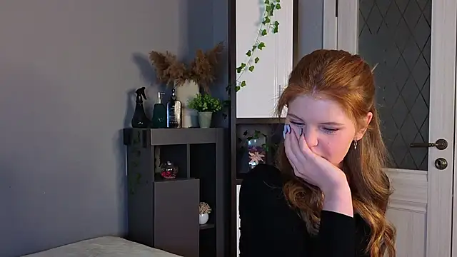 pielittle online show from 09-29-25, 04:30