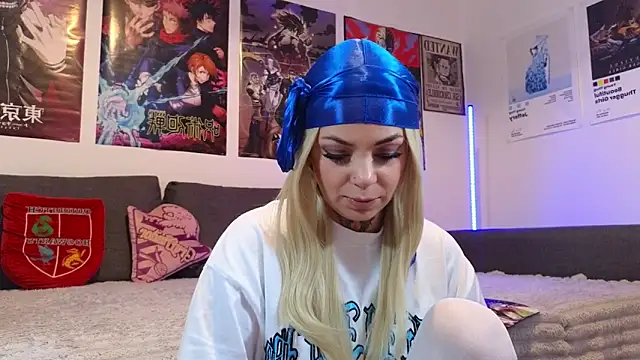 KiraQuinn1 online show from 09-23-25, 03:41