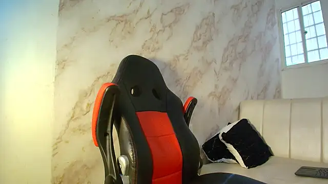 toji luxxer online show from 01-11-26, 08:16