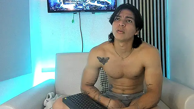 toji luxxer online show from 10-10-25, 03:07