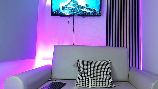 toji luxxer online show from 10-13-25, 03:30