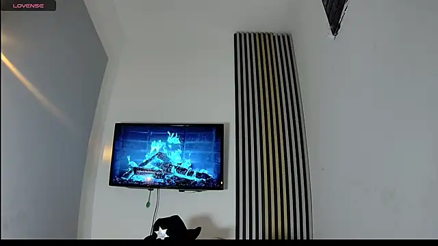 toji luxxer online show from 11-11-25, 04:29