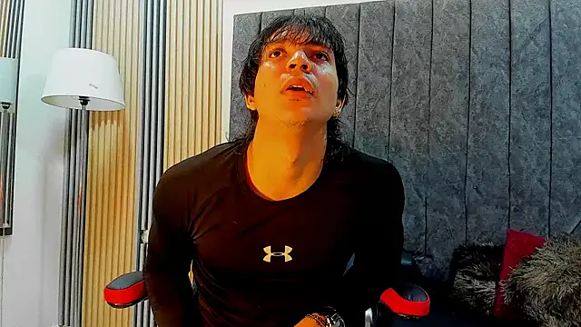 toji luxxer online show from 12-18-25, 09:07