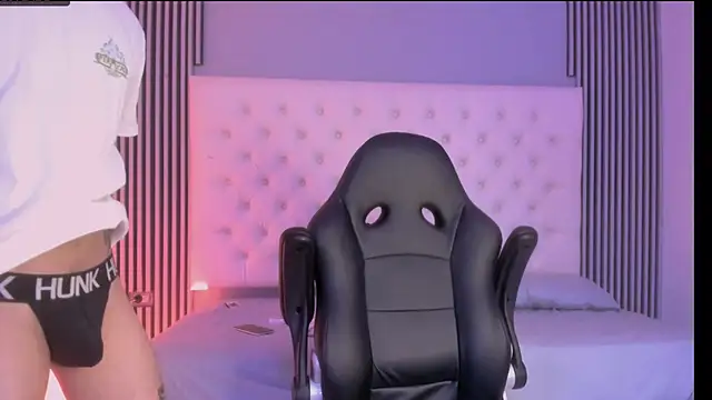 toji luxxer online show from 11-20-25, 08:09