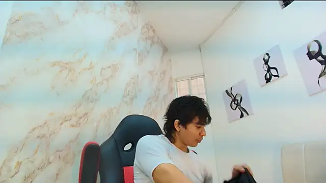 toji luxxer online show from 12-14-25, 08:25