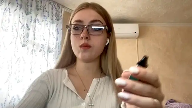 LanaNoir online show from 09-17-25, 08:38