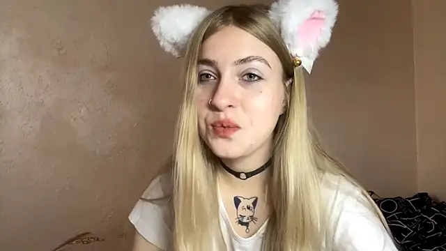 LanaNoir online show from 10-15-25, 12:24