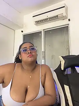 Dakota  Luxx00 online show from 09-23-25, 07:26