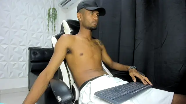 Snapshot of saack__xx chatting on 05-27-26, 12:42 saack xx online show from 05-27-26, 12:42