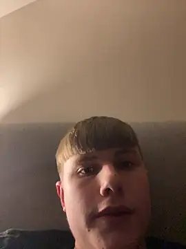 Sammyboy2211 online show from 02-10-26, 06:29