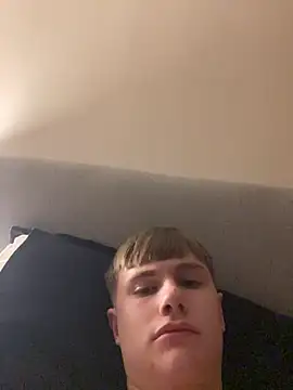 Sammyboy2211 online show from 01-09-26, 01:23