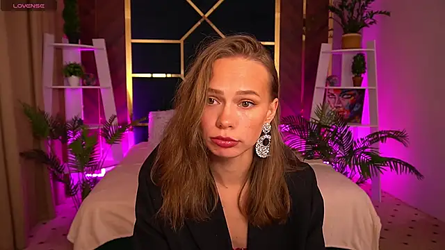 ShyySiren online show from 10-24-25, 01:54