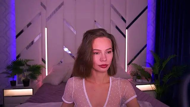 ShyySiren online show from 12-04-25, 08:46