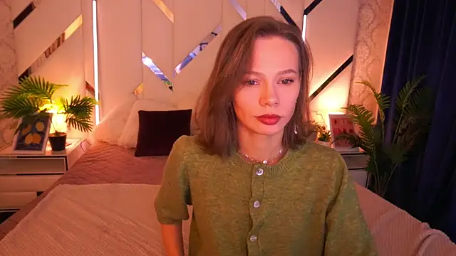 ShyySiren online show from 12-22-25, 08:36