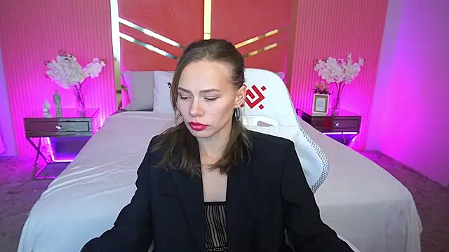 ShyySiren online show from 10-01-25, 06:18