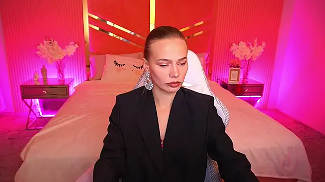 ShyySiren online show from 10-02-25, 06:06