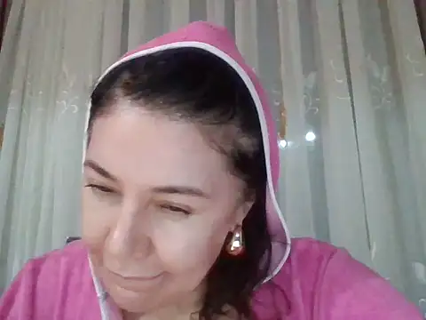 Snapshot of Lomivah chatting on 02-06-26, 04:14 Lomivah online show from 02-06-26, 04:14