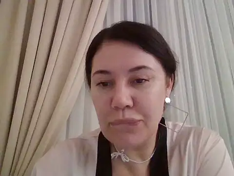 Snapshot of Lomivah chatting on 02-15-26, 07:35 Lomivah online show from 02-15-26, 07:35
