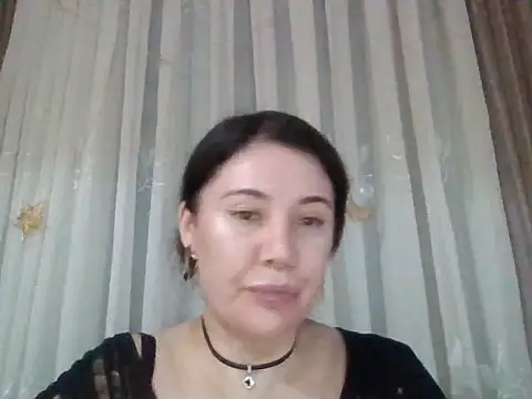 Snapshot of Lomivah chatting on 02-13-26, 03:34 Lomivah online show from 02-13-26, 03:34